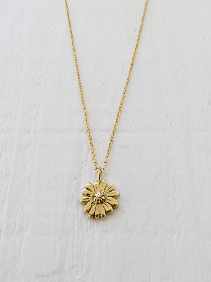 ゴールドデイジーネックレス / 14 KARAT GOLD FILL – 環境に